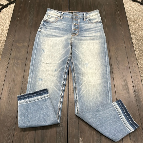 NWOT (it just came off) Kut From the Kloth button up jean. Intentional distress - Picture 1 of 8